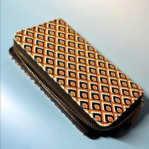 A New Day Geometric Pattern Zip Around Wallet